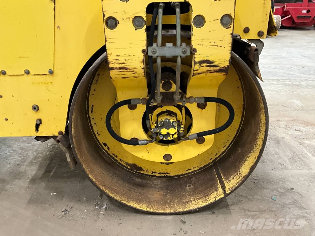 Bomag BW 135 AD Valjci sa duplim bubnjem