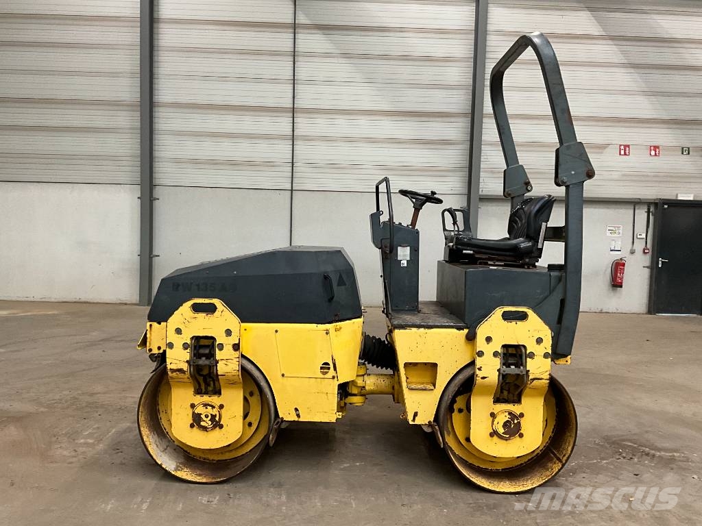 Bomag BW 135 AD Valjci sa duplim bubnjem