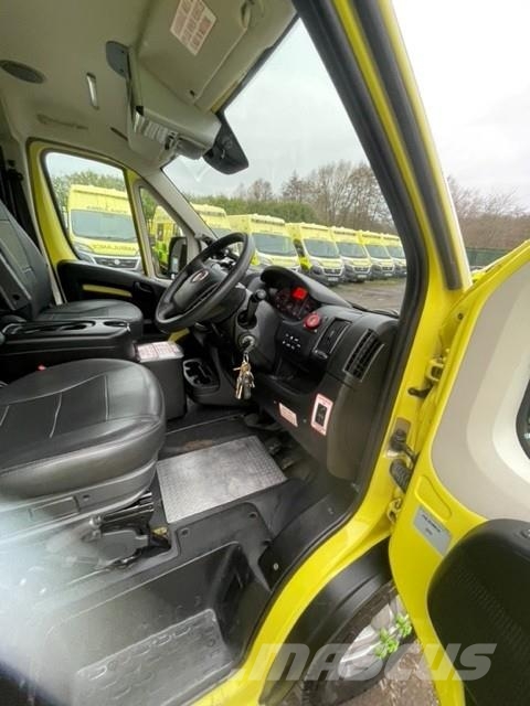 Fiat Ducato A&E Fiat Ducato A&E Vehicle with Stryker Pr Ambulancias