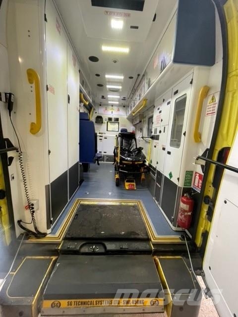 Fiat Ducato A&E Fiat Ducato A&E Vehicle with Stryker Pr Ambulancias
