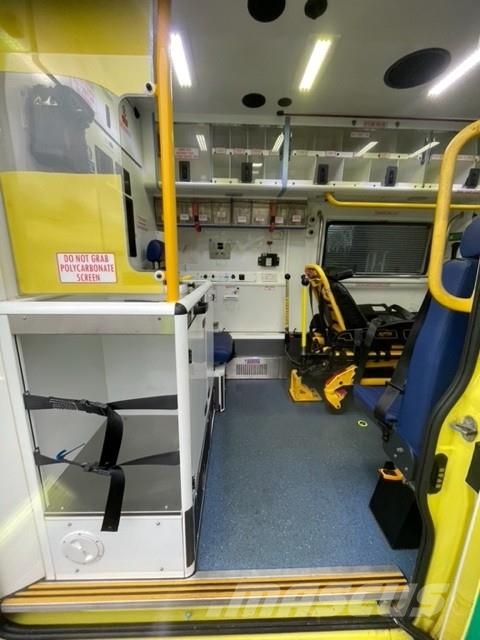 Fiat Ducato A&E Fiat Ducato A&E Vehicle with Stryker Pr Ambulancias