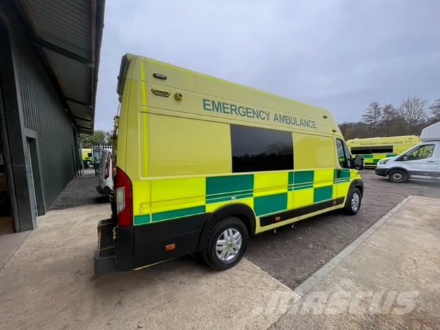 Fiat Ducato A&E Fiat Ducato A&E Vehicle with Stryker Pr Ambulancias