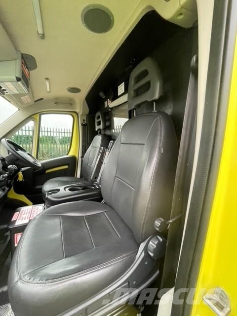 Fiat Ducato A&E Fiat Ducato A&E Vehicle with Stryker Pr Ambulancias