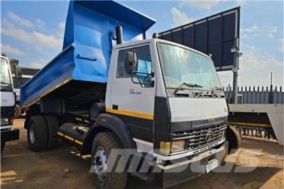 Tata LPK 其他货车