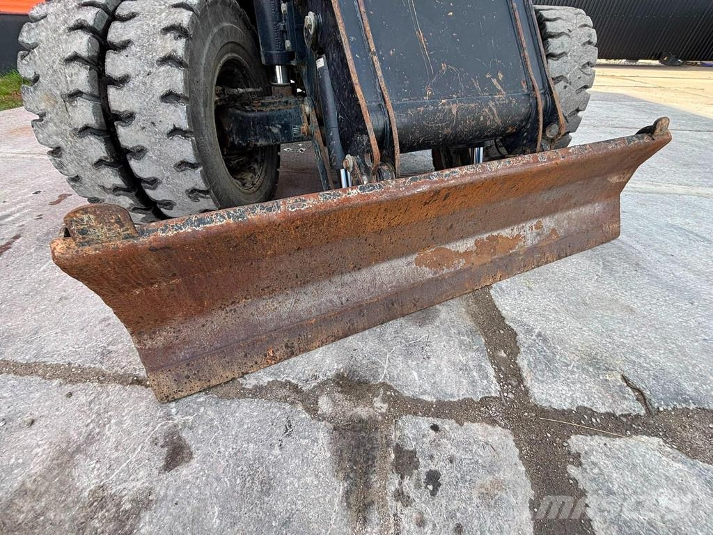 CAT M 315 F TILTROTATOR / AC / CENTRAL LUBRICATION Gumikerekes kotrók