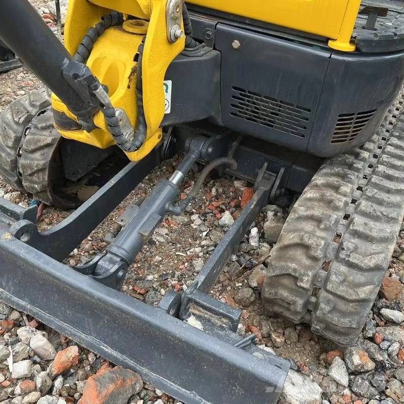 Yanmar Vio 15 Mini kotrók < 7t