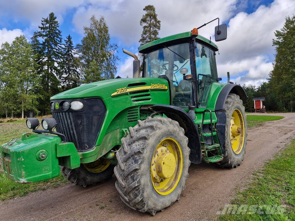 John Deere 7820 Traktorit