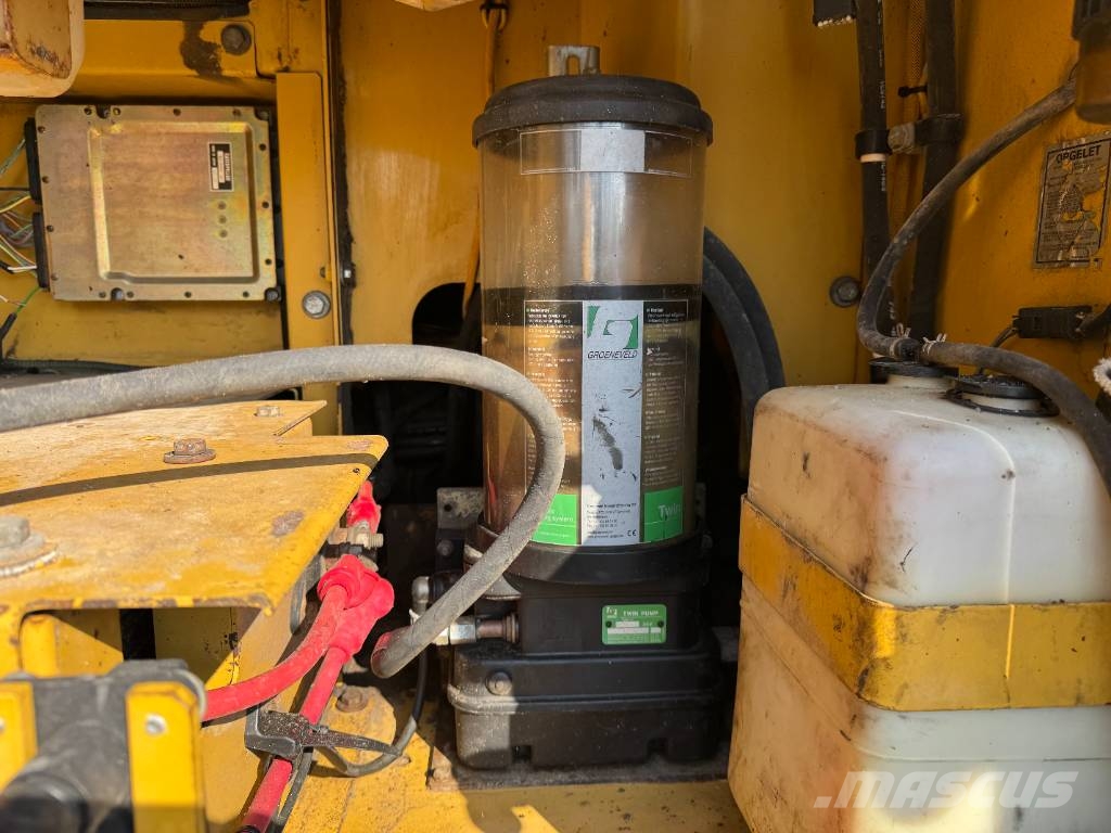 CAT 345C - Tilting Cabin / Adjustable Undercarriage Excavadoras de demolición