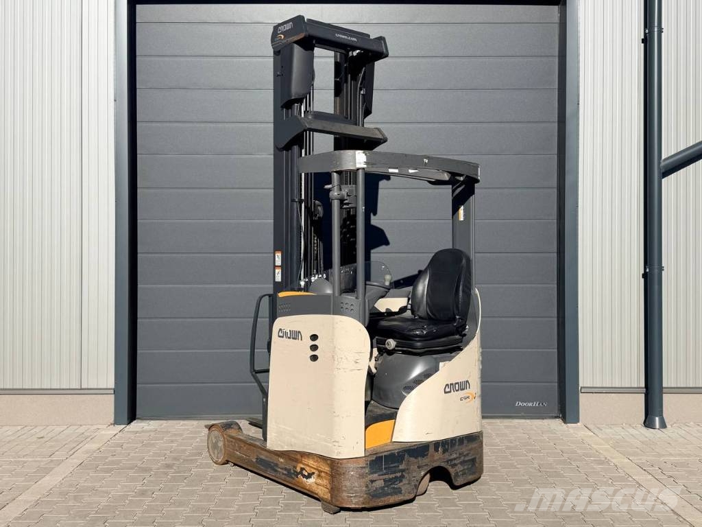 Crown ESR 5240-1.4 Schubmaststapler