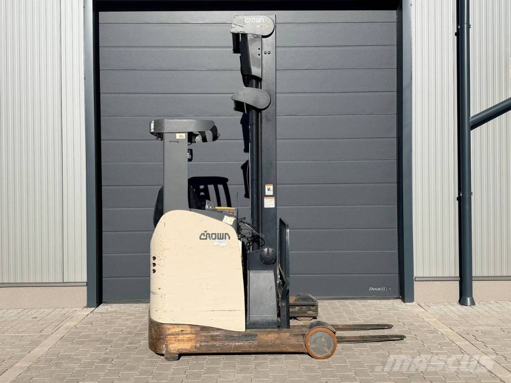 Crown ESR 5240-1.4 Schubmaststapler