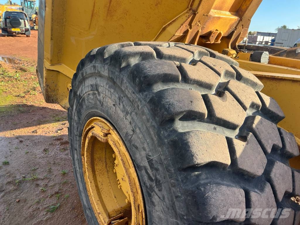 CAT D 250 E Csuklósdömperek