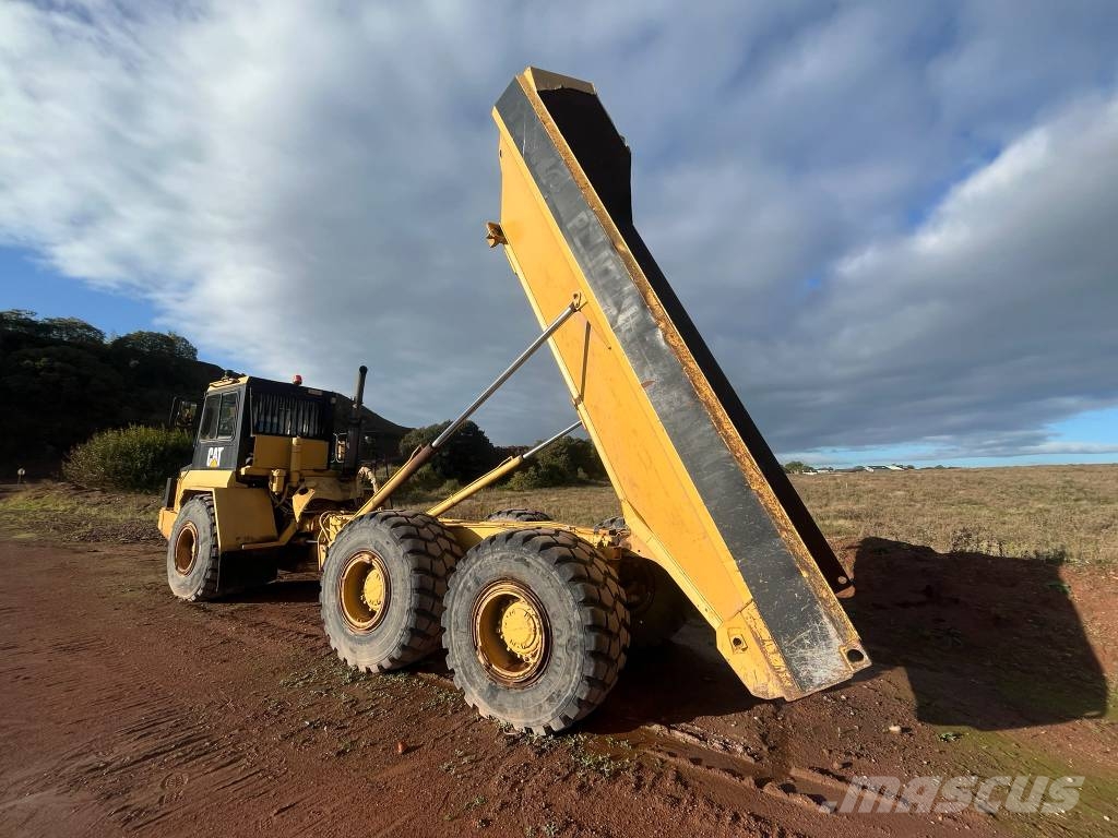CAT D 250 E Csuklósdömperek
