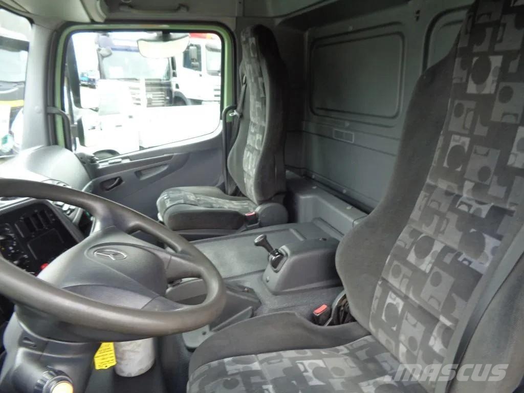 Mercedes-Benz Atego 822 + Euro 5 + Dhollandia lift Box trucks