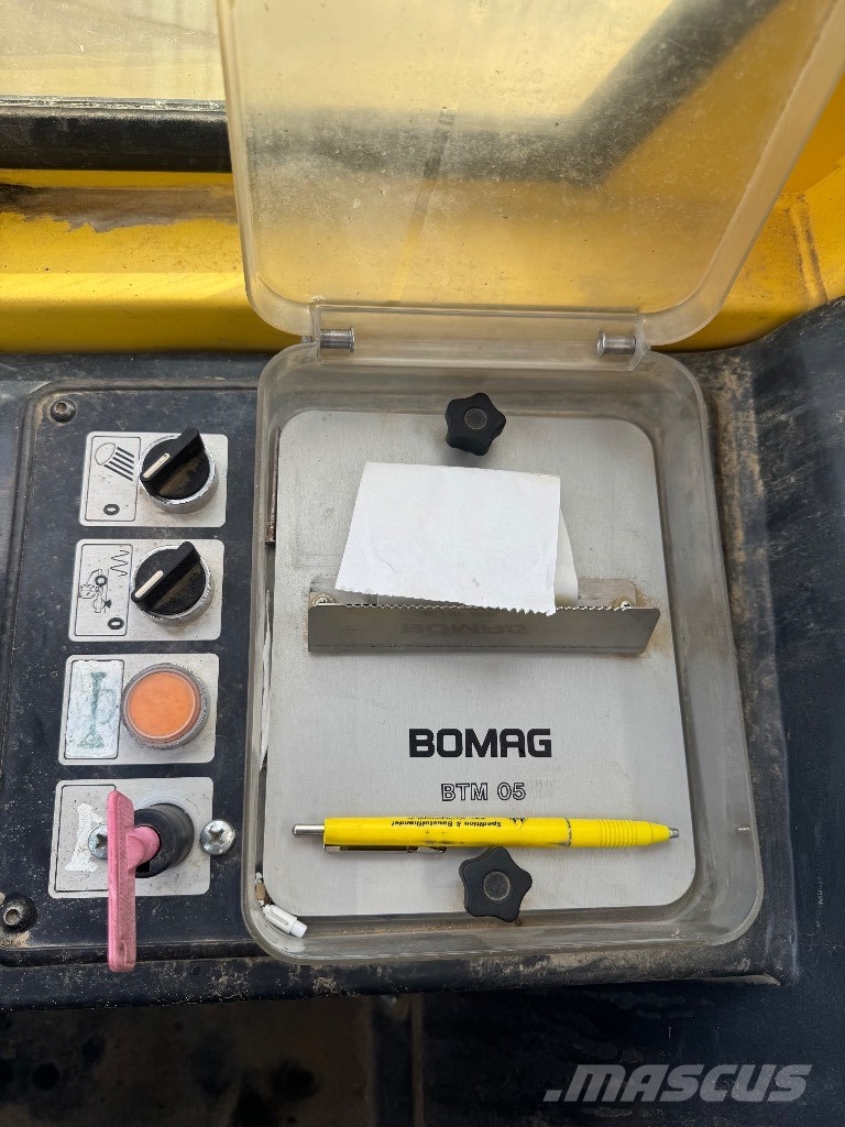 Bomag BW 213 D H-3 Грунтові котки