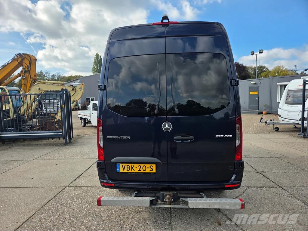 Mercedes-Benz (2019) 319 3.0 CDI L2H2 EURO 6-D 6 persoons 1e eig Furgooniga kaubikud
