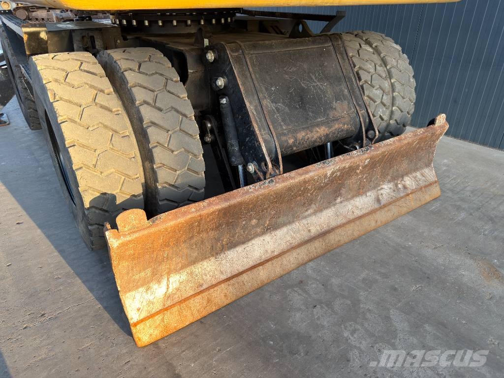 CAT M318F Pyöräkaivukoneet