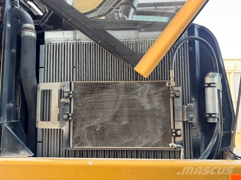 CAT M318F Pyöräkaivukoneet