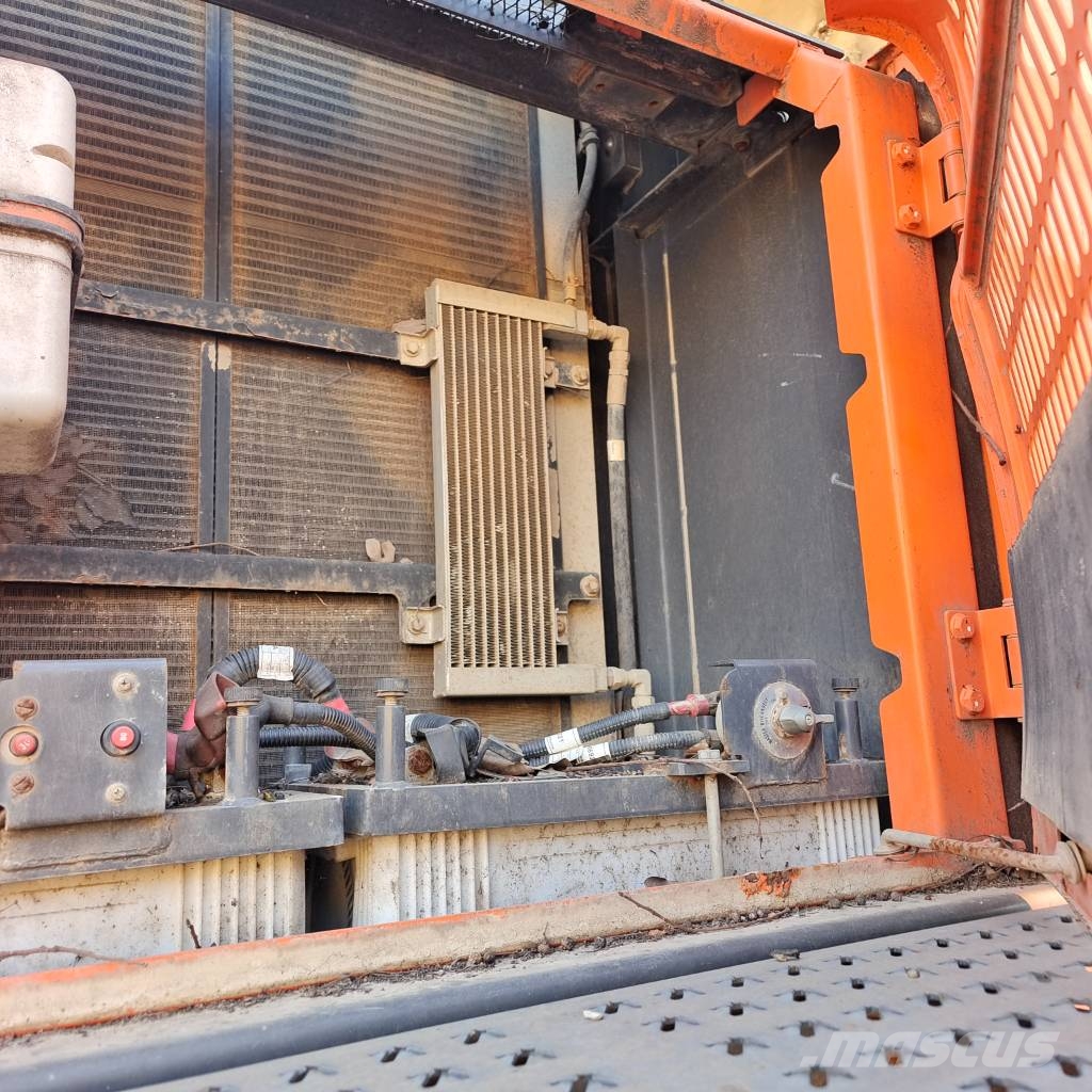 Doosan DX 530 LC-9 Rare in‑stock Верижен екскаватор