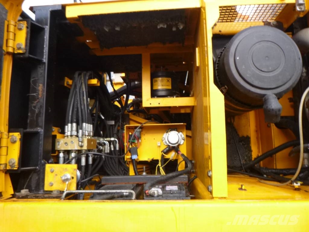 JCB JS 460 LC Escavadeiras de esteiras
