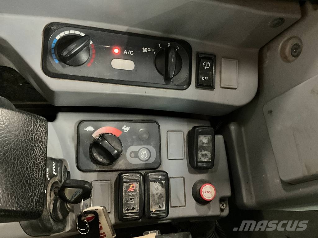 Kubota KX 080-4 A 2 Средни екскаватори 7т - 12т