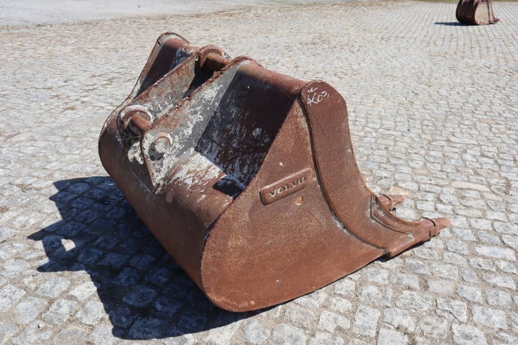 Balde escavação 1200 mm Ø65 Volvo Kašike / Korpe