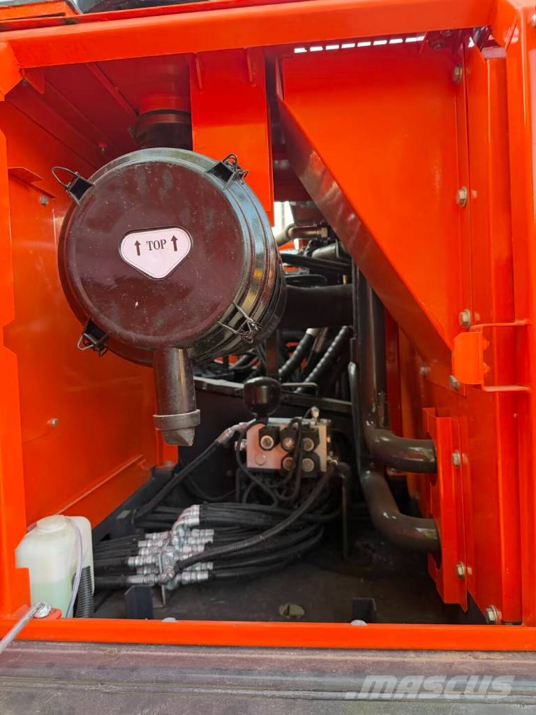 Doosan DX 300 Source factory 长臂挖掘机