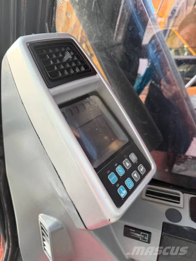 Doosan DX 300 Source factory 长臂挖掘机