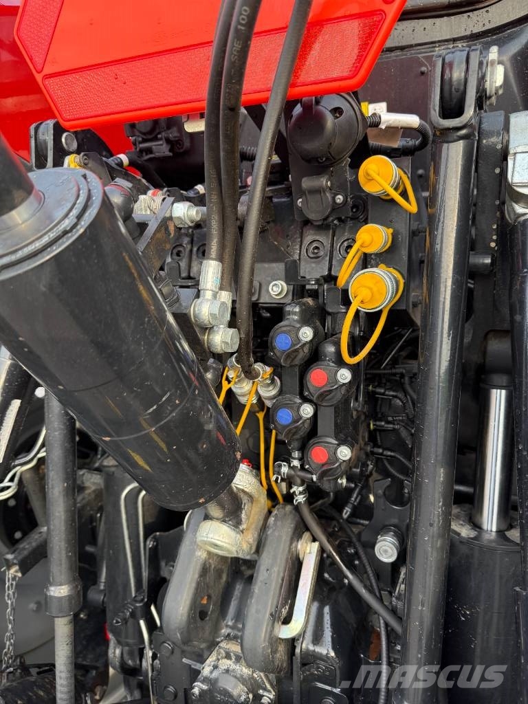 Case IH Optum 300CVX Трактори