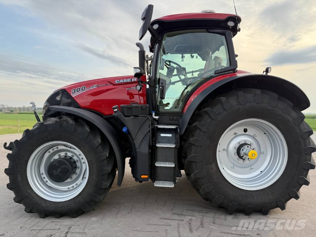 Case IH Optum 300CVX Трактори