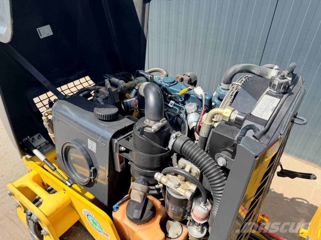Bomag BW100 ADM5 Dvojni valjarji