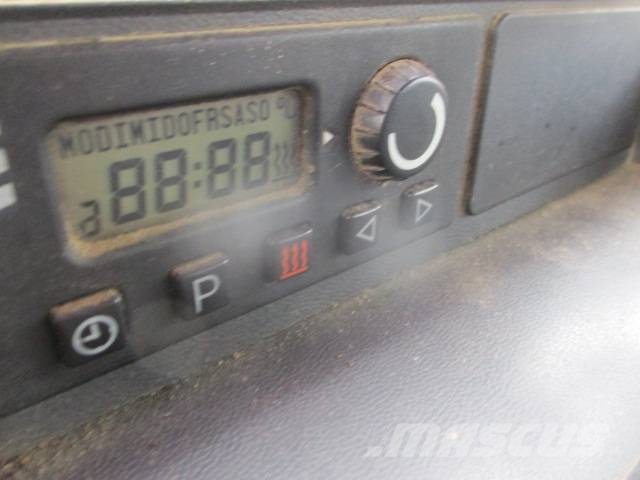 MAN LE 220  LE 180 mit Winde شاحنات قلابة