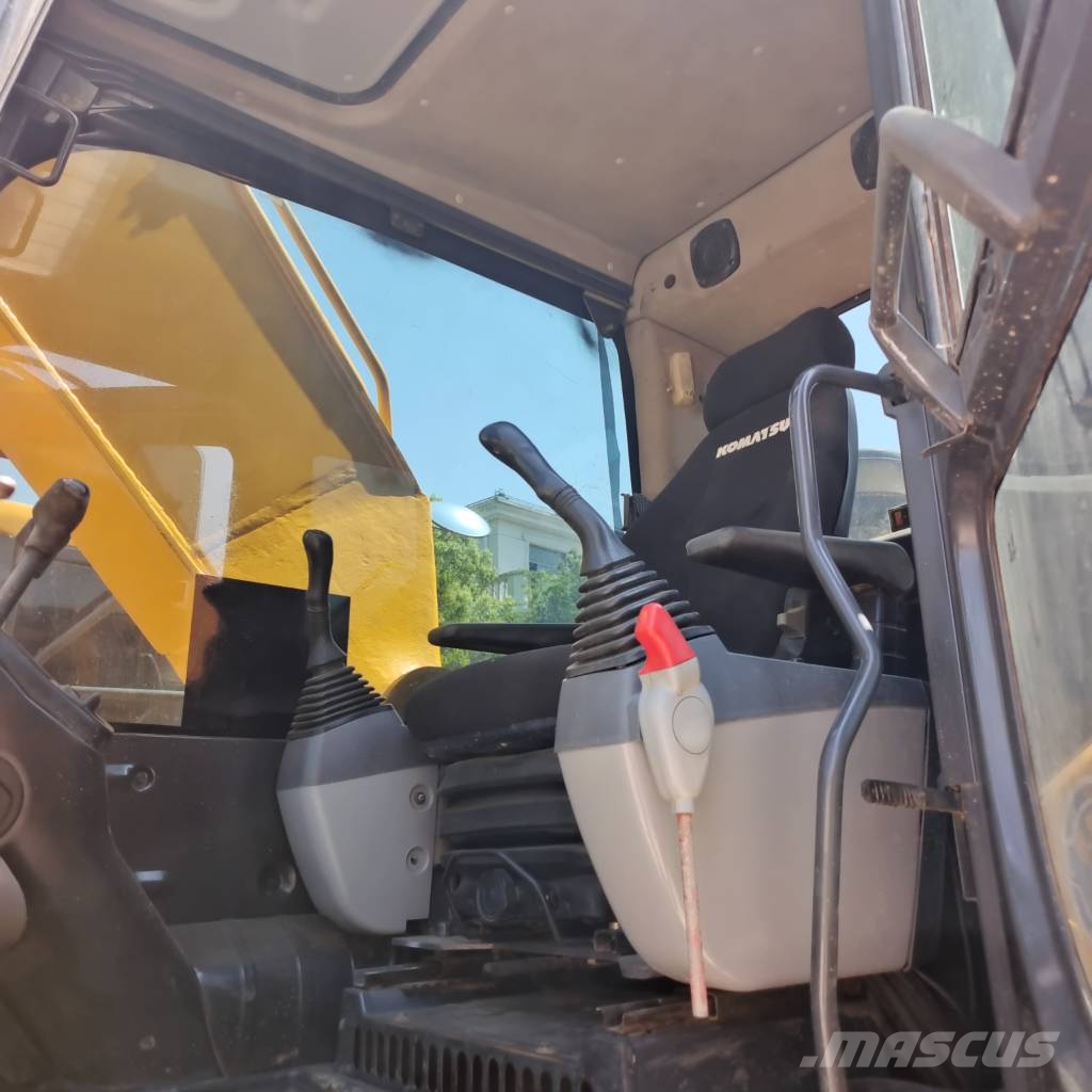 Komatsu PC 240 LC  made in Japan Crawler excavators