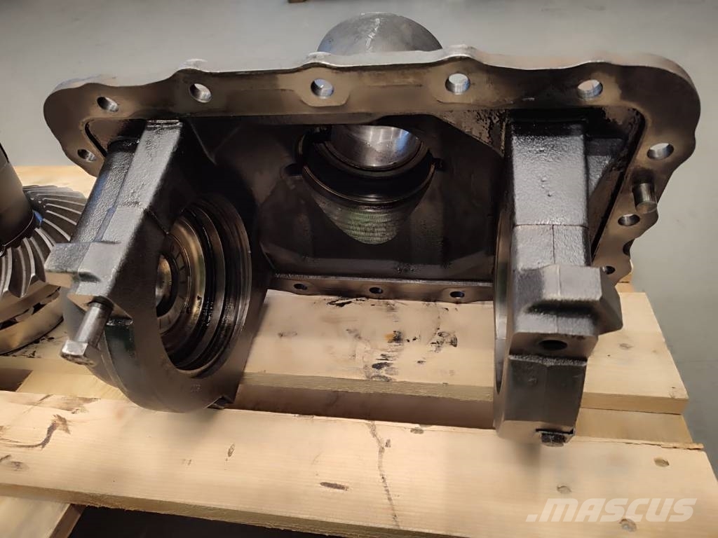 Massey Ferguson 8727 116,862 attack Transmission