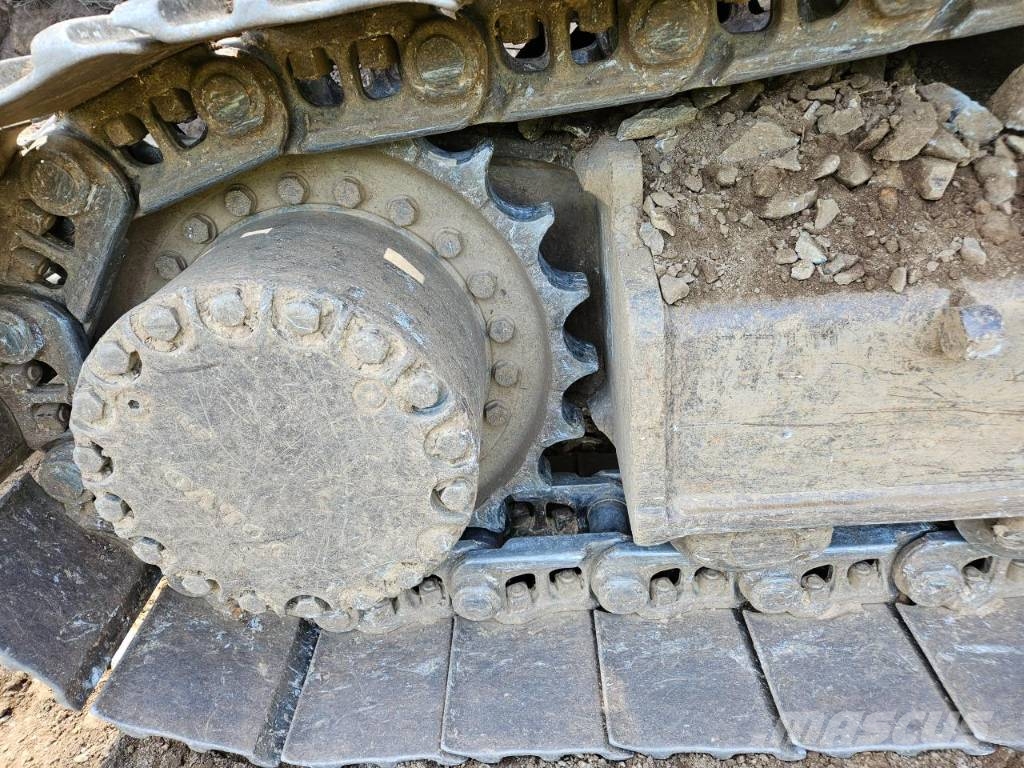 Volvo EC 300 E حفارات زحافة