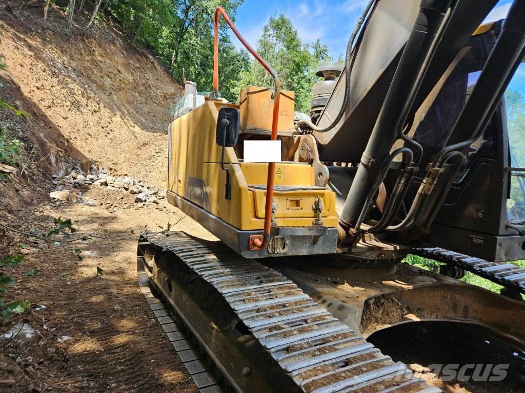 Volvo EC 300 E حفارات زحافة