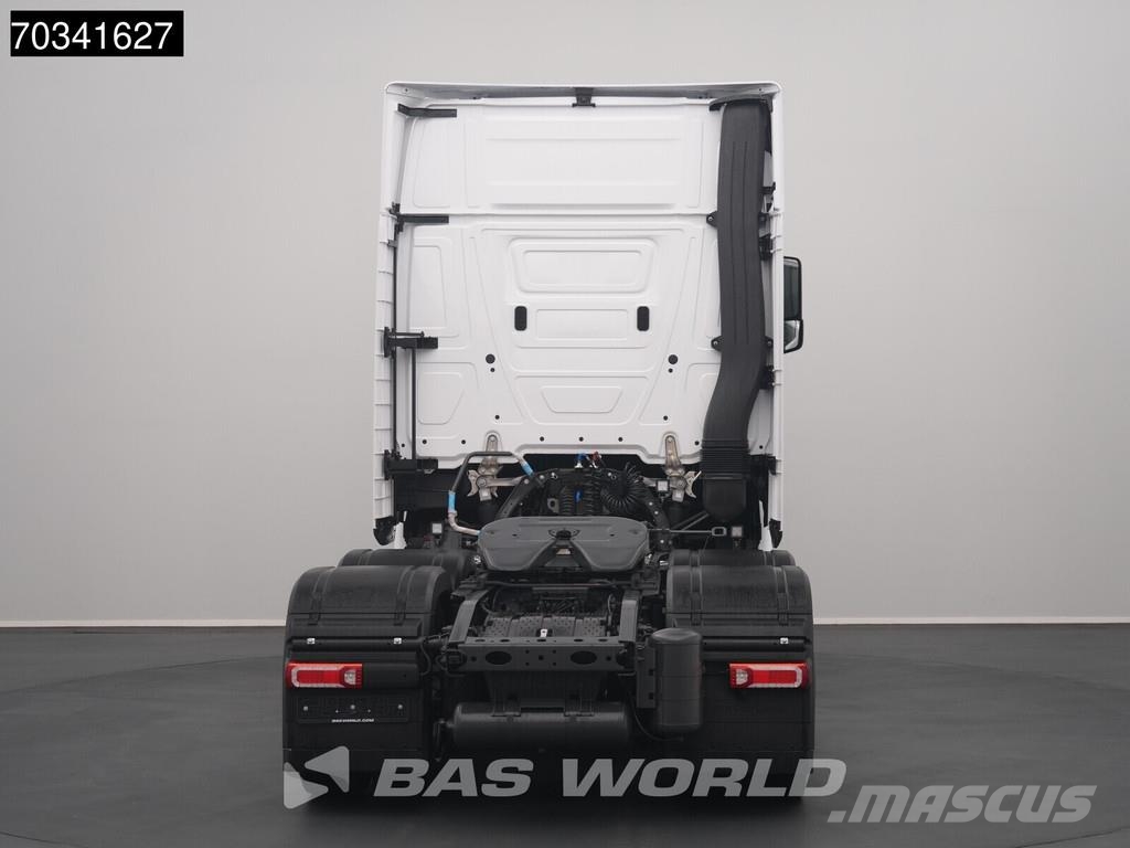 Mercedes-Benz Actros 2553 6X2 RHD! ProCabin GigaSpace NEW Liftac Trekkvogner