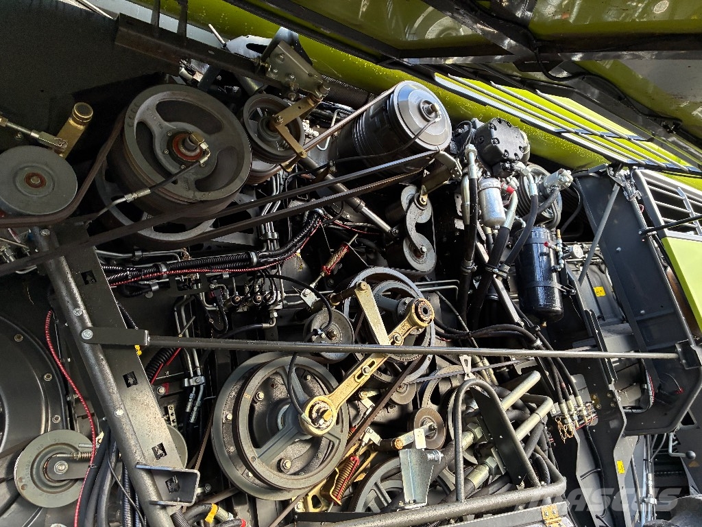 CLAAS Lexion 8800 4WD Maaidorsmachines