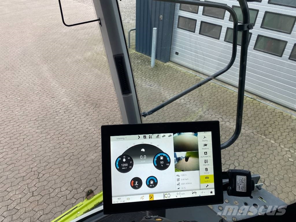 CLAAS Lexion 8800 4WD Maaidorsmachines