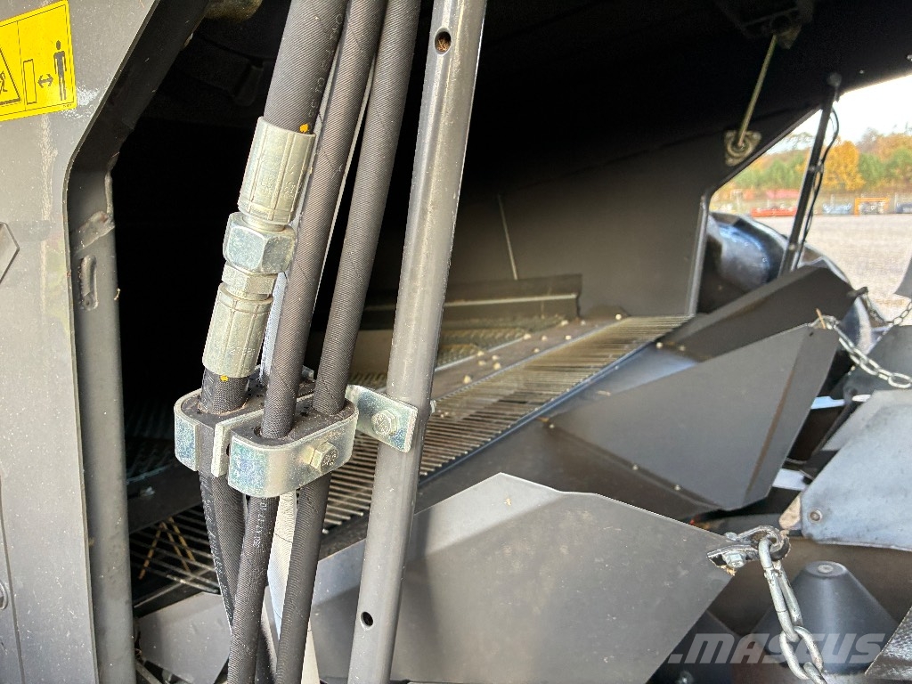 CLAAS Lexion 8800 4WD Maaidorsmachines