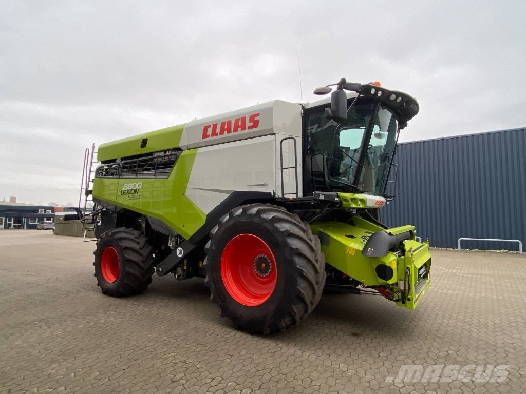 CLAAS Lexion 8800 4WD Maaidorsmachines
