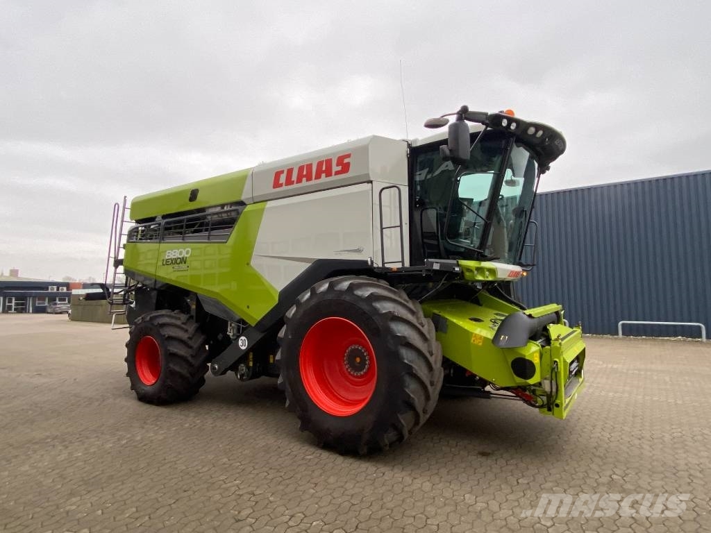 CLAAS Lexion 8800 4WD Maaidorsmachines