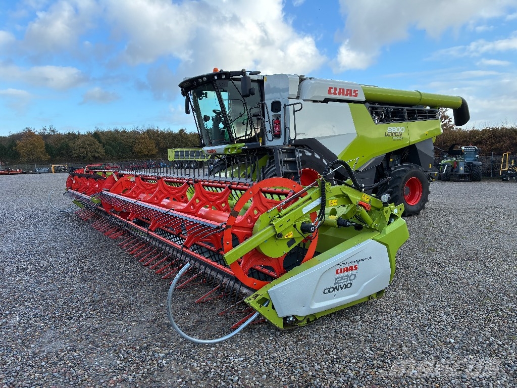 CLAAS Lexion 8800 4WD Maaidorsmachines