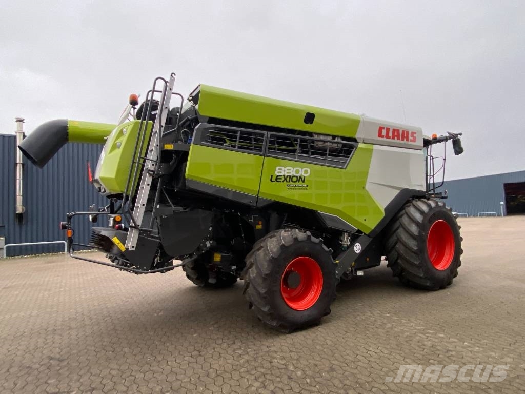 CLAAS Lexion 8800 4WD Maaidorsmachines