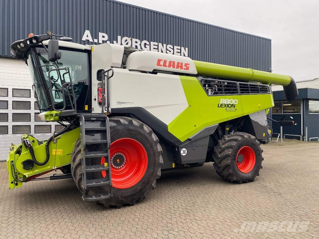 CLAAS Lexion 8800 4WD Maaidorsmachines