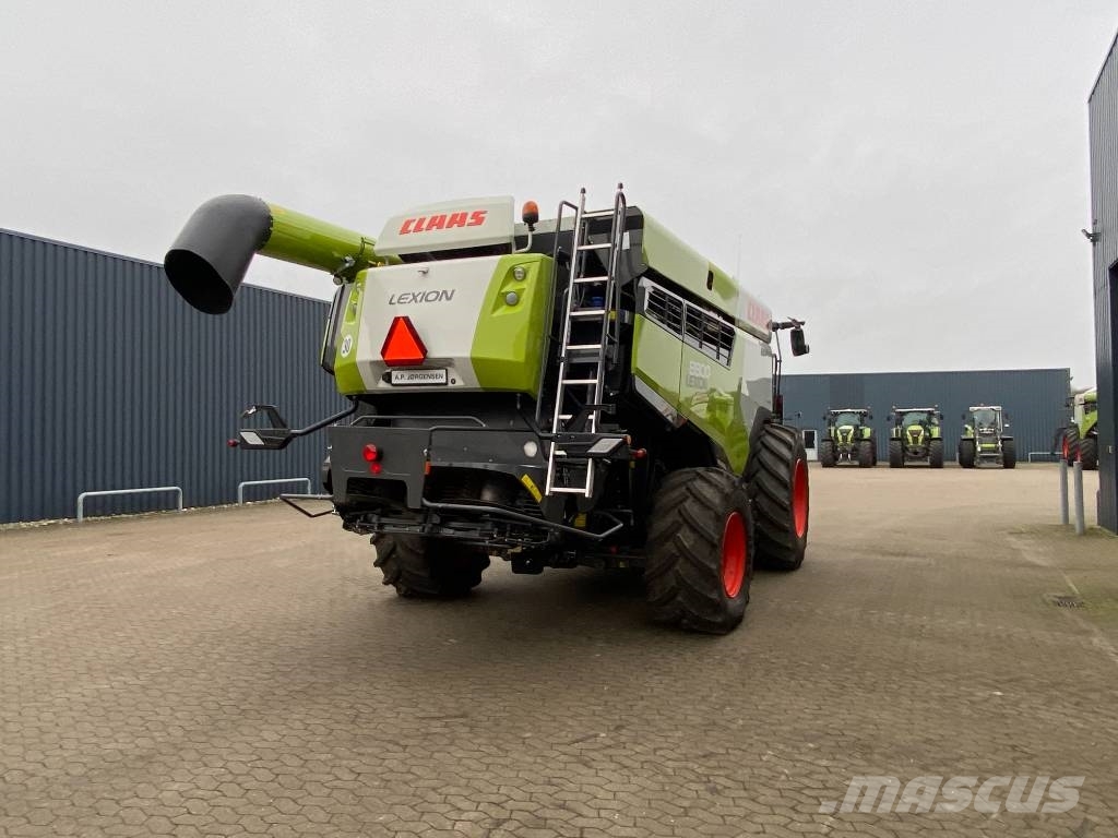 CLAAS Lexion 8800 4WD Maaidorsmachines