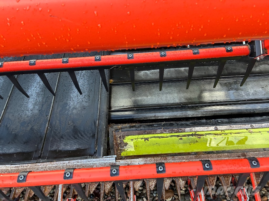 CLAAS Lexion 8800 4WD Maaidorsmachines