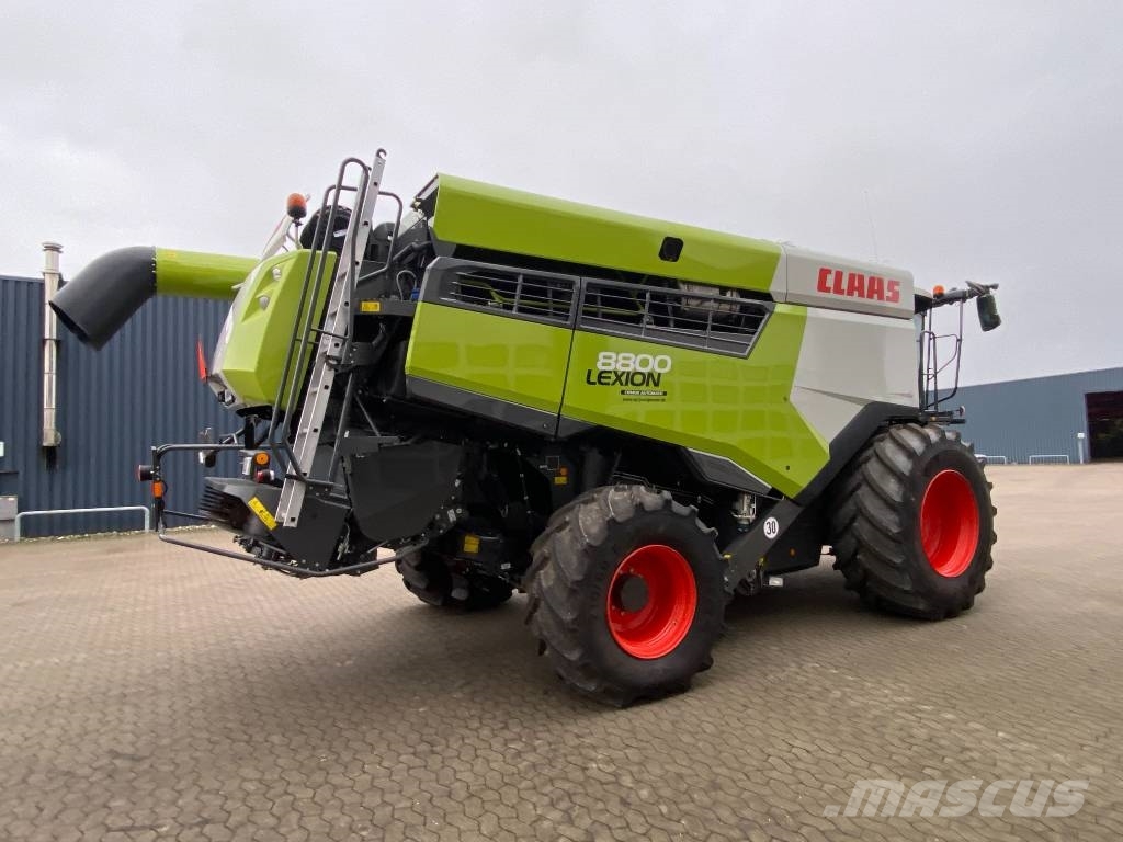 CLAAS Lexion 8800 4WD Maaidorsmachines