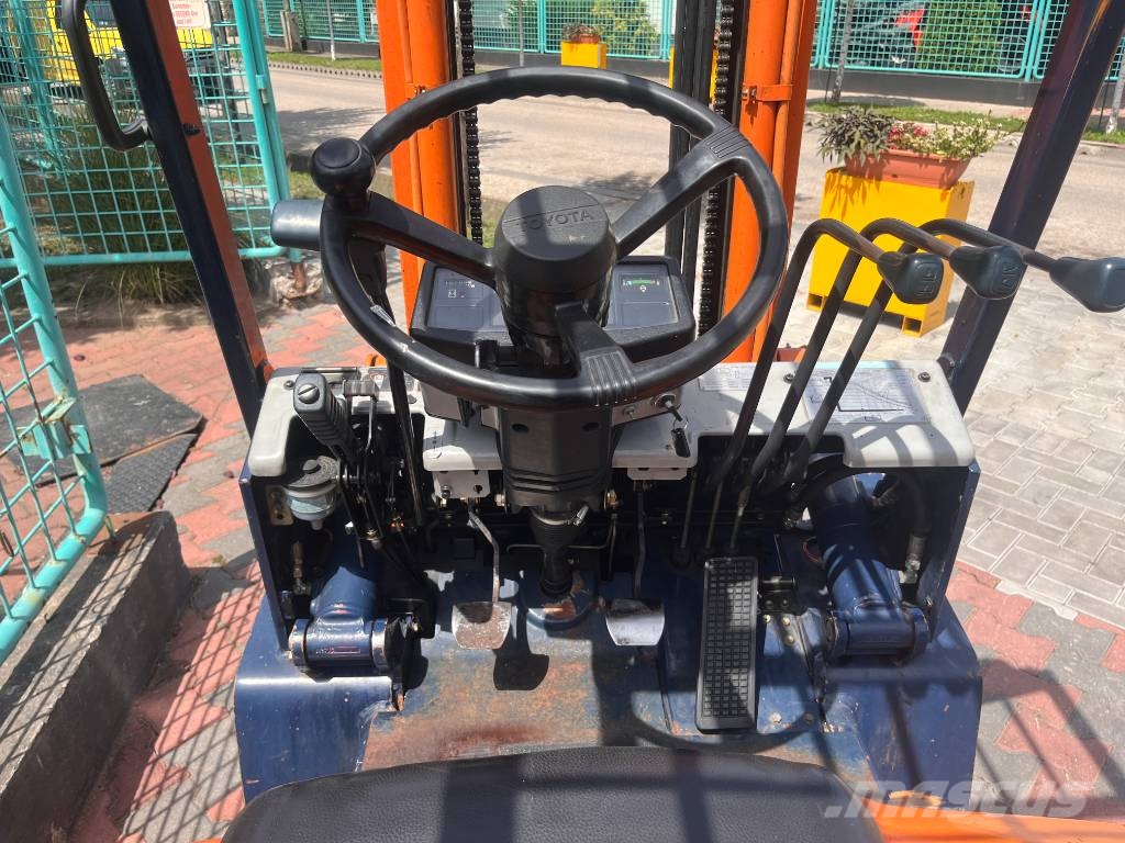 Toyota 5 FGF15 /42/ V-4080 OB LPG (dujiniai) krautuvai