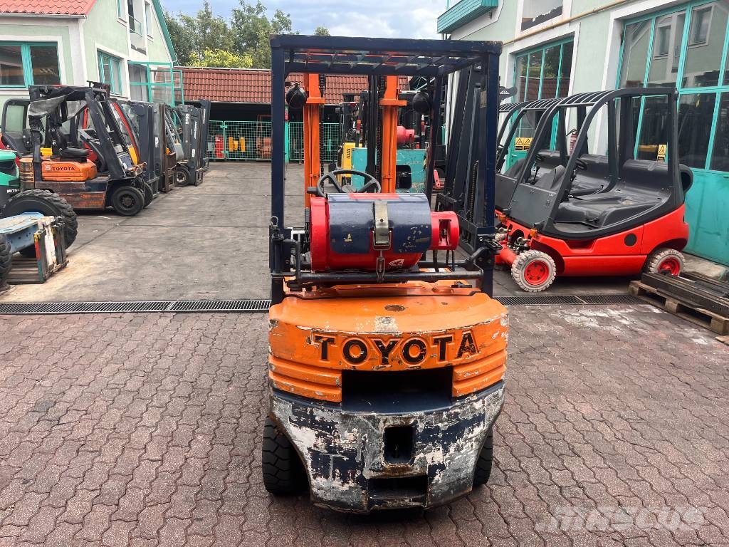Toyota 5 FGF15 /42/ V-4080 OB LPG (dujiniai) krautuvai
