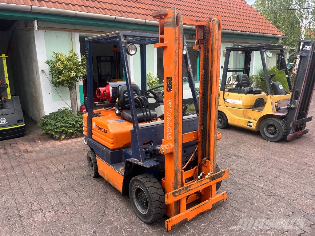Toyota 5 FGF15 /42/ V-4080 OB LPG (dujiniai) krautuvai